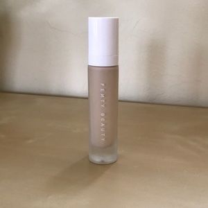 Fenty Beauty pro filtr foundation